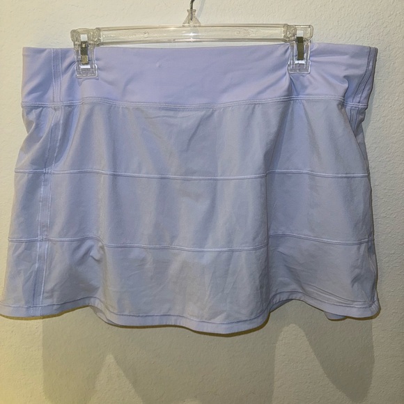 Lulu lemon pace rival skirt
Size 12 - Picture 1 of 4
